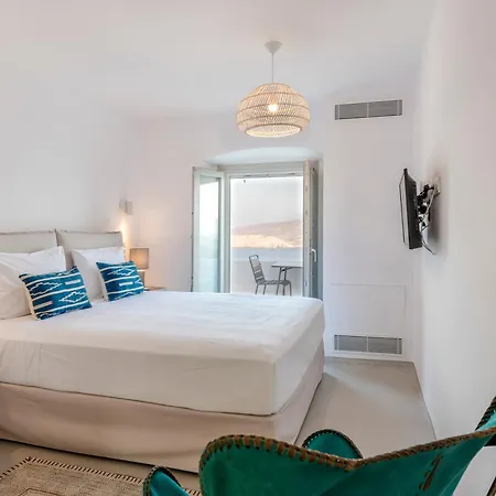 Bohemian Blue - 7 Bdrm - In 200m - Mg Villa *