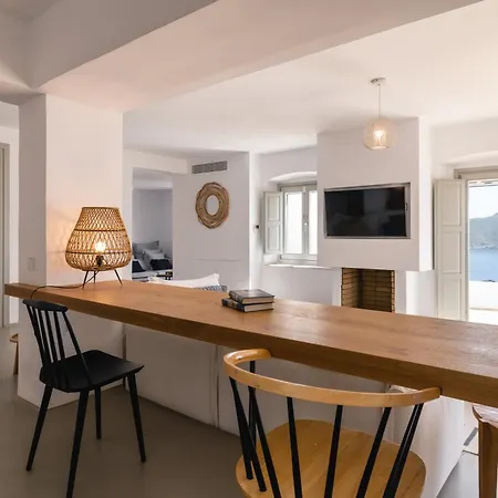 Bohemian Blue - 7 Bdrm - In 200m - Mg Panormos (Mykonos)