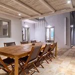 Bohemian Blue - 7 Bdrm - In 200m - Mg *