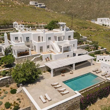 Bohemian Blue - 7 Bdrm - In 200m - Mg 빌라 *