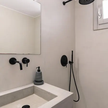 Bohemian Blue - 7 Bdrm - In 200m - Mg 别墅